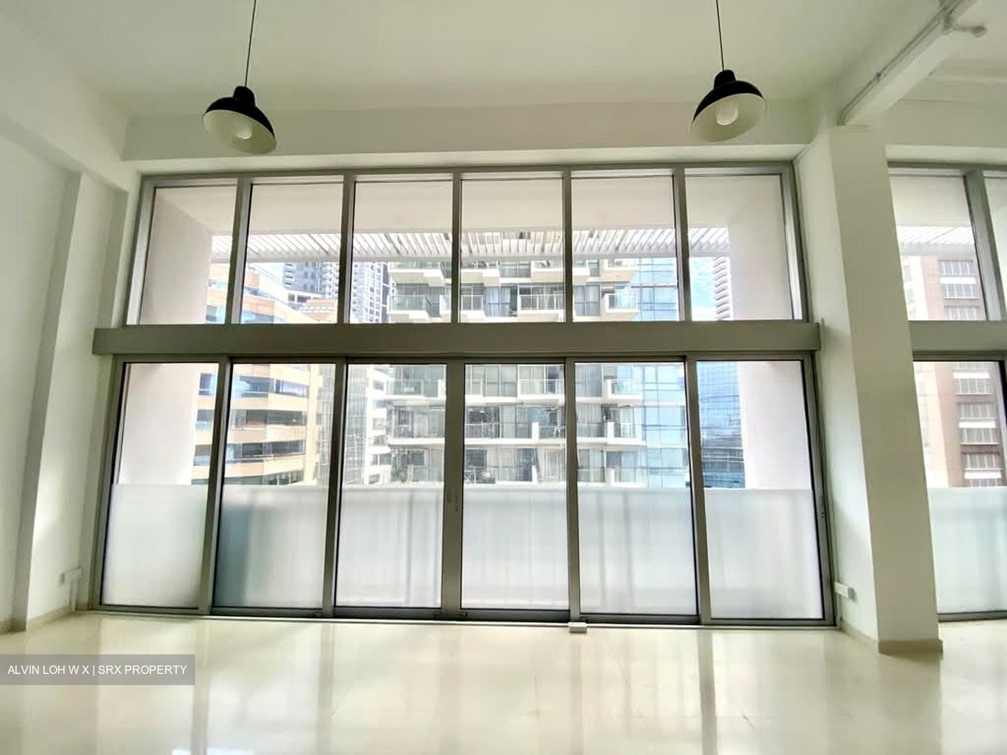 Singapore Conference Hall (D1), Office #594500421